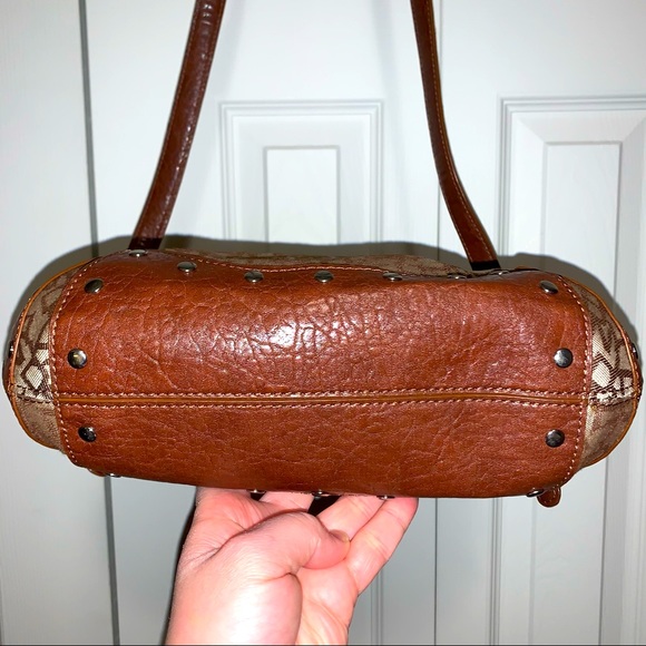 DKNY - Crossbody Bag - Picture 8 of 10